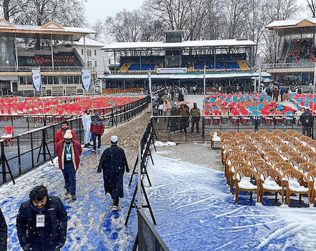 Siblings' Love on Display, Chairs Vacant, Snowfall Trims Kharge's Speech: Cong Yatra Finale in Pics