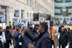 PM Modi Documentary: Indian Diaspora Protest Outside BBC Office in London