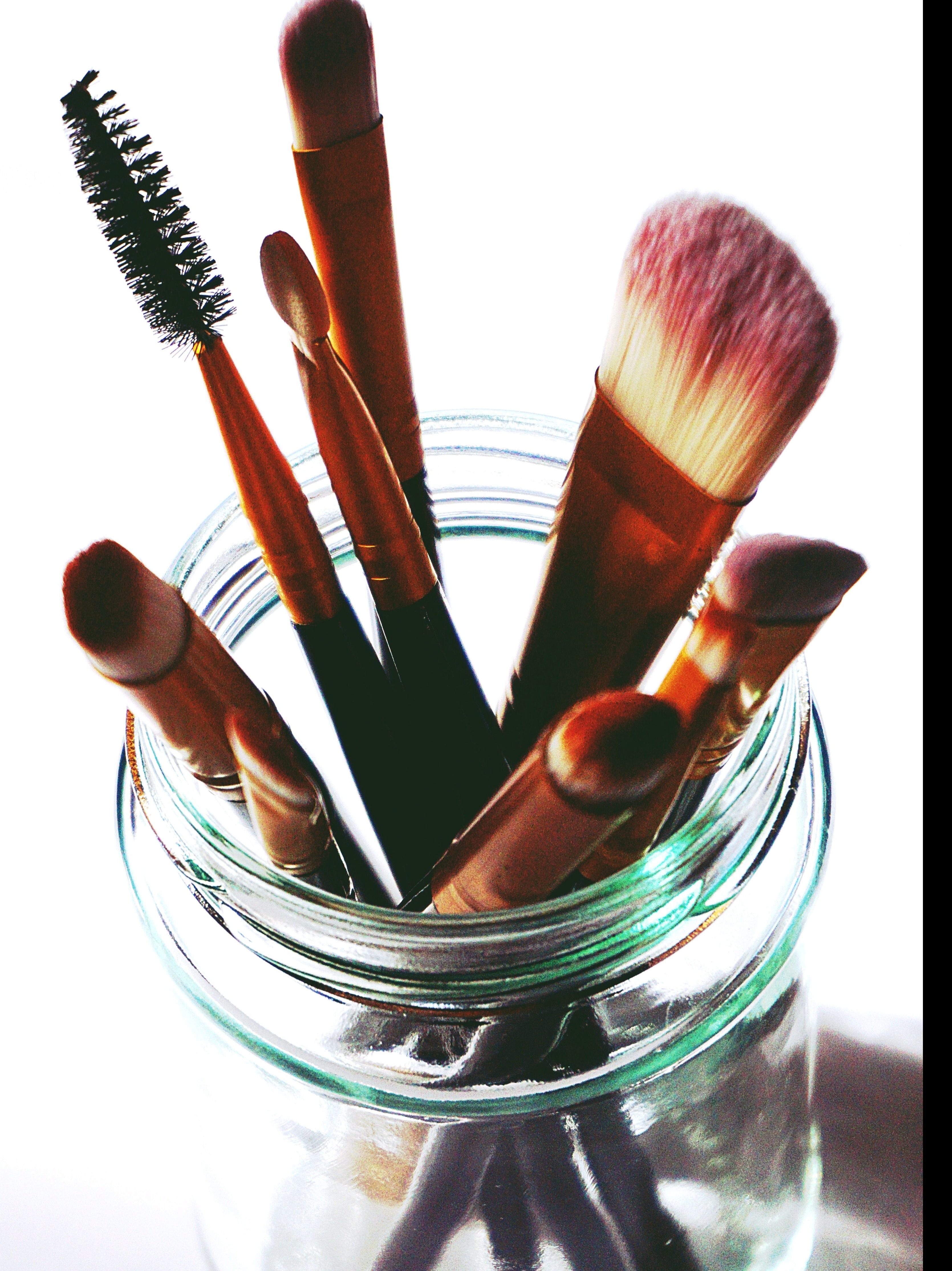 9 Types Of Makeup Brushes